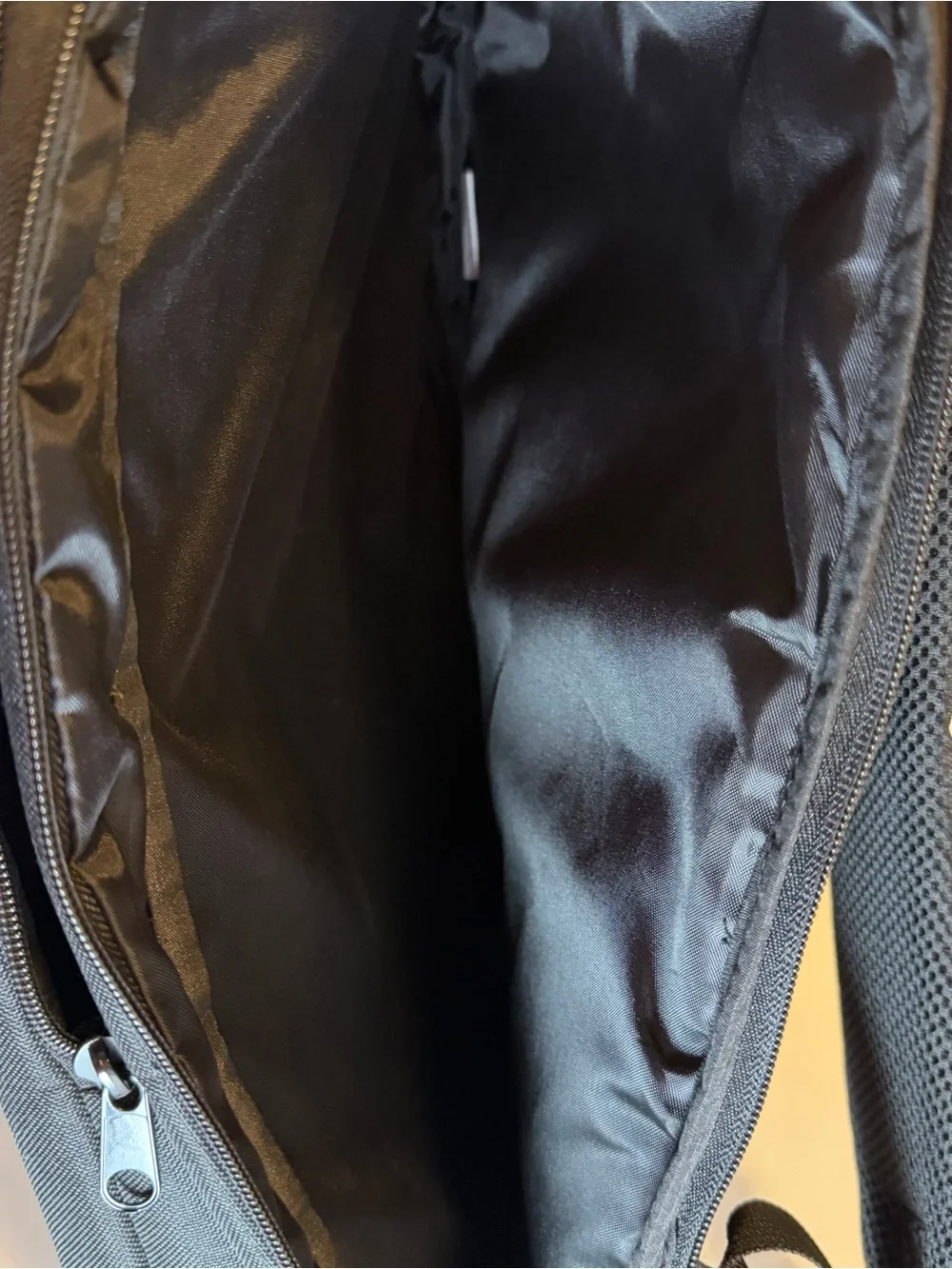 Targus Black Men's Laptop Backpack with Front Zip Pocket